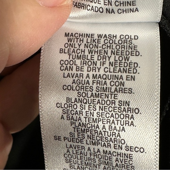 Jones New York tank, black, sz L, sheer top layer with sparkly polka dots - Picture 6 of 11